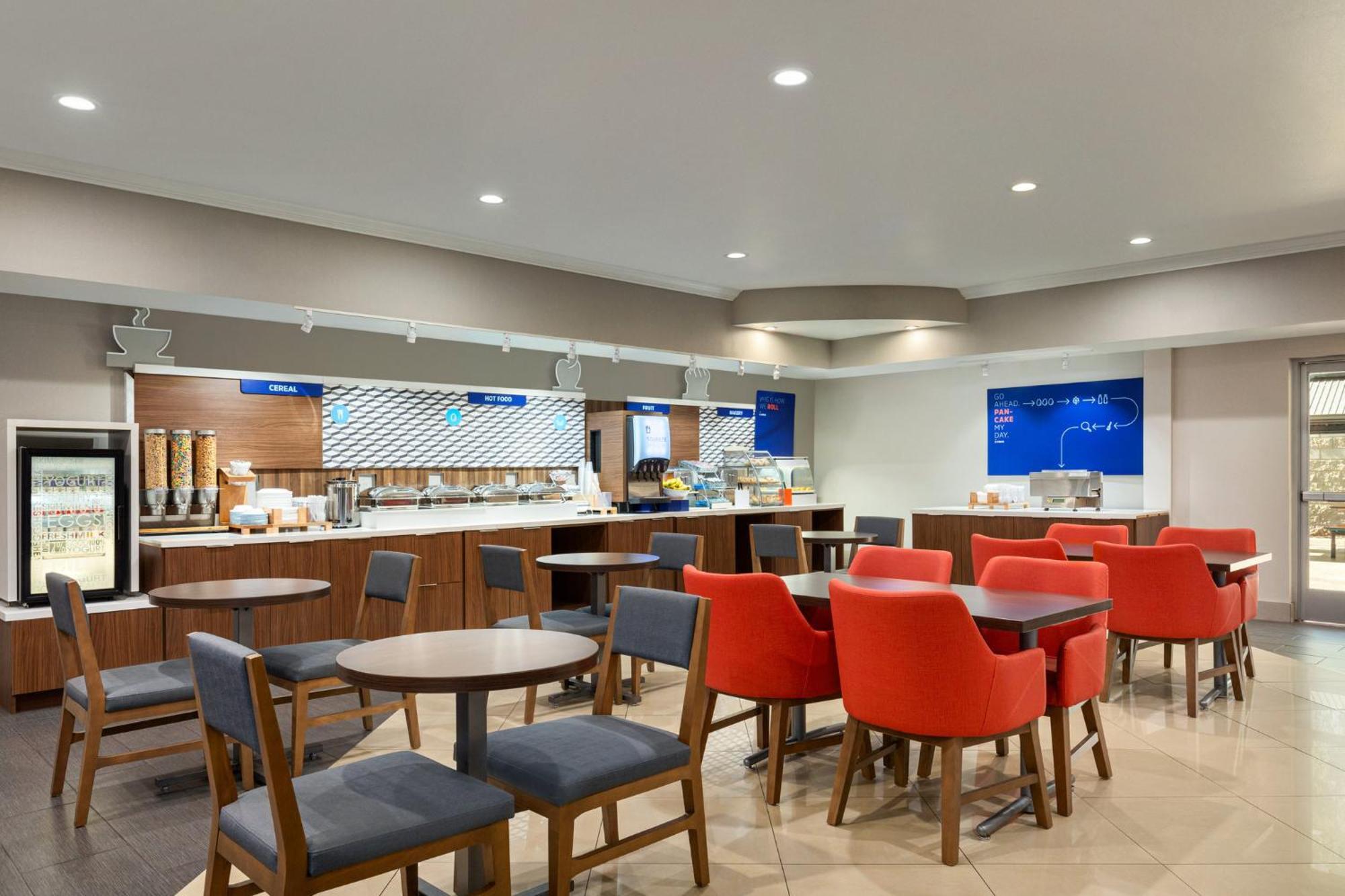 Holiday Inn Express & Suites Bakersfield Central By Ihg Extérieur photo