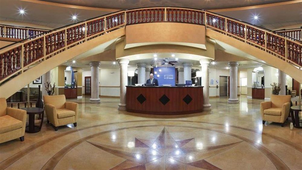 Holiday Inn Express & Suites Bakersfield Central By Ihg Extérieur photo